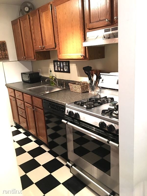 Building Photo - 1 br, 1 bath Condo - 63 Niles Hill Rd