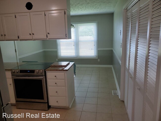 Building Photo - 3 br, 2.5 bath House - 3460 Sugar Cane Circle