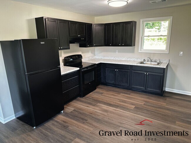 Building Photo - 4-Bedroom Home for Rent on Stillman Blvd