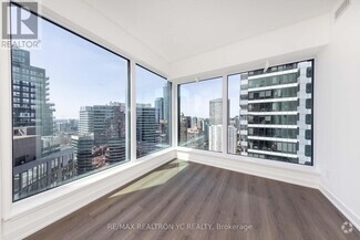 Building Photo - 8-3508 Wellesley St W