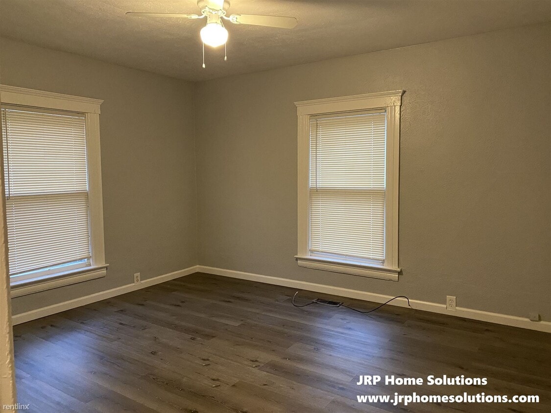 1106 W Michigan Ave, Jackson, MI 49202 Townhome Rentals in Jackson MI