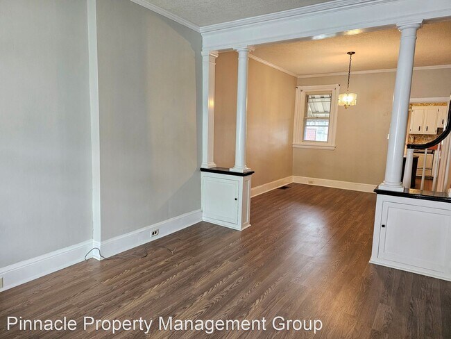 Building Photo - 3 br, 1 bath House - 664 Hayes St