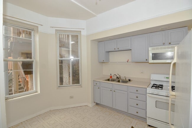 Foto del edificio - 1739 W Huron St