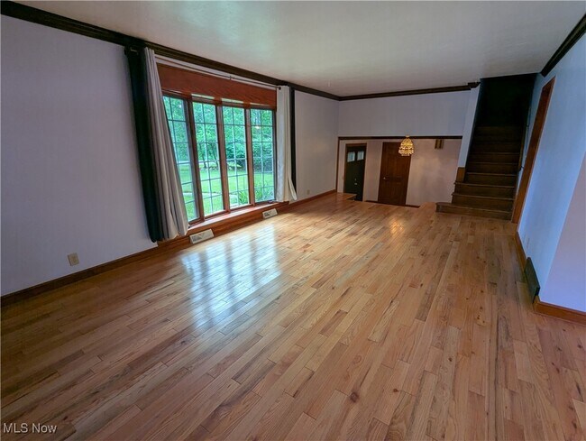 Foto del edificio - 17630 W River Rd