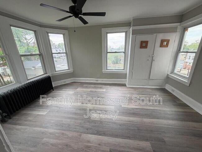 Foto del edificio - 106 N 9th St