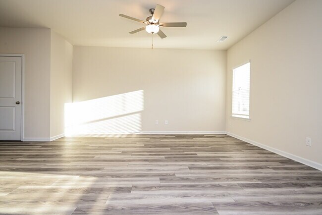 Foto del edificio - 284 Limestone Cir