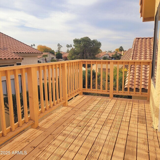 Foto del edificio - 11001 W Crimson Ln