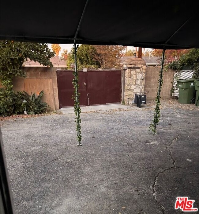 Foto del edificio - 5414 Calhoun Ave