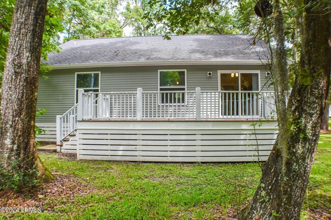 Building Photo - 19 Arbor Ln