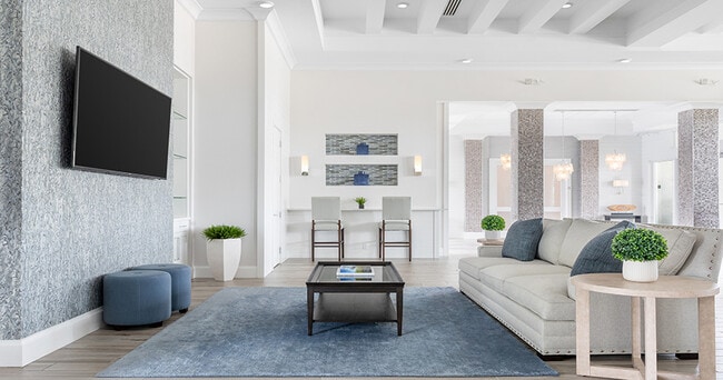 Building Photo - Milano Lakes