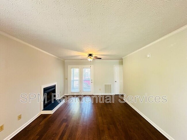 Foto del edificio - 1811 Savannah Ct