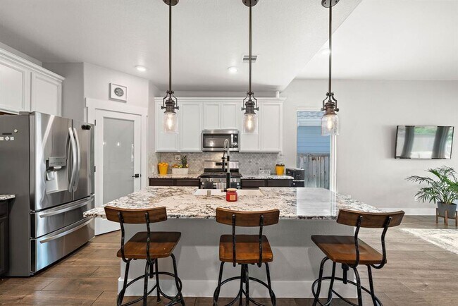 Building Photo - 11711 Tranquility Summit Dr