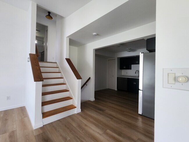 Upper Staircase/Kitchen - 5337 Woodland Cir