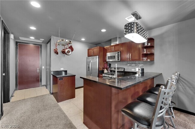 Foto del edificio - 4575 Dean Martin Dr