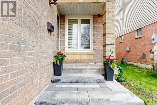 Building Photo - 19 Yorkville Dr