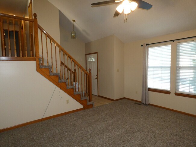 Building Photo - 405 Woodland Ave