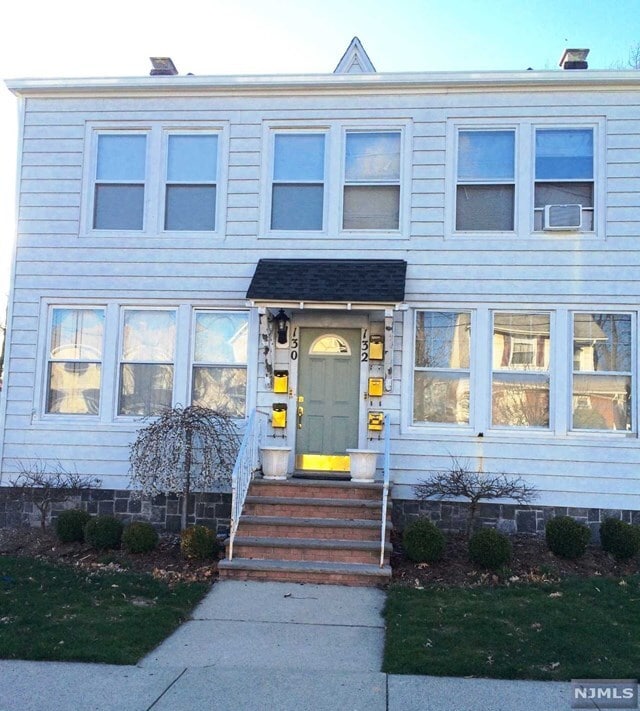 130132 4th St Unit 3, Ridgefield Park, NJ 07660 Room for Rent in