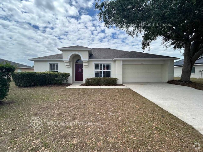 Building Photo - 5261 English Dr