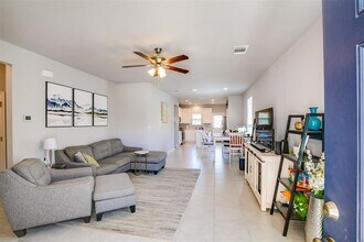 Building Photo - 257 Syrah Ct