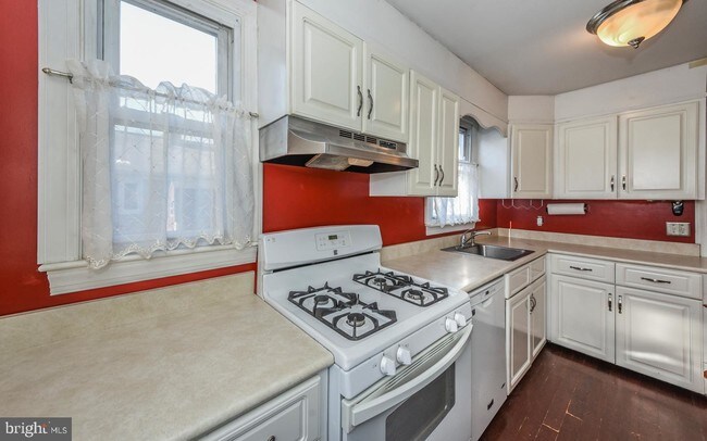 Foto del edificio - 2628 Barnes Ave