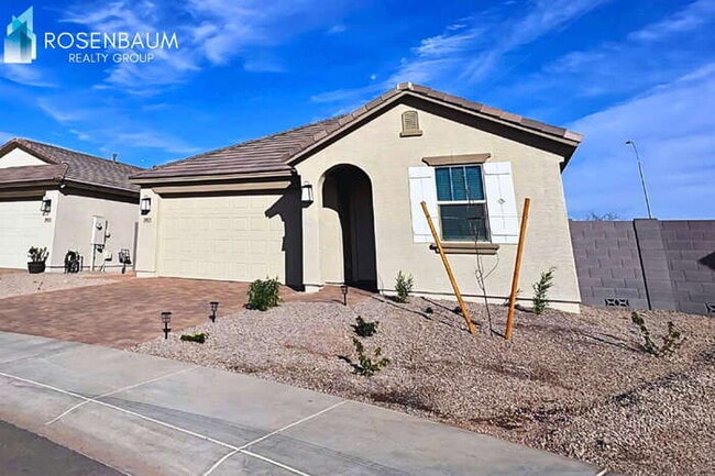 Building Photo - 3903 101st Dr