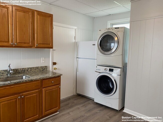 Building Photo - 7 Quincy St