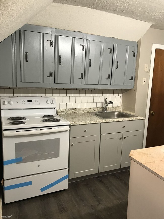 Building Photo - 1 br, 1 bath  - 229 Ridley Ave Apt 4