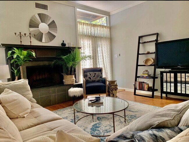 Foto del edificio - 430 E Park Ave