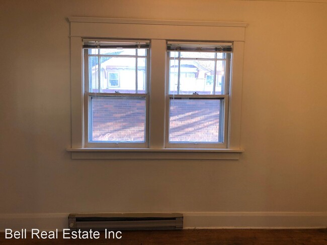 Building Photo - 3 br, 1.5 bath House - 1348 Oak Street