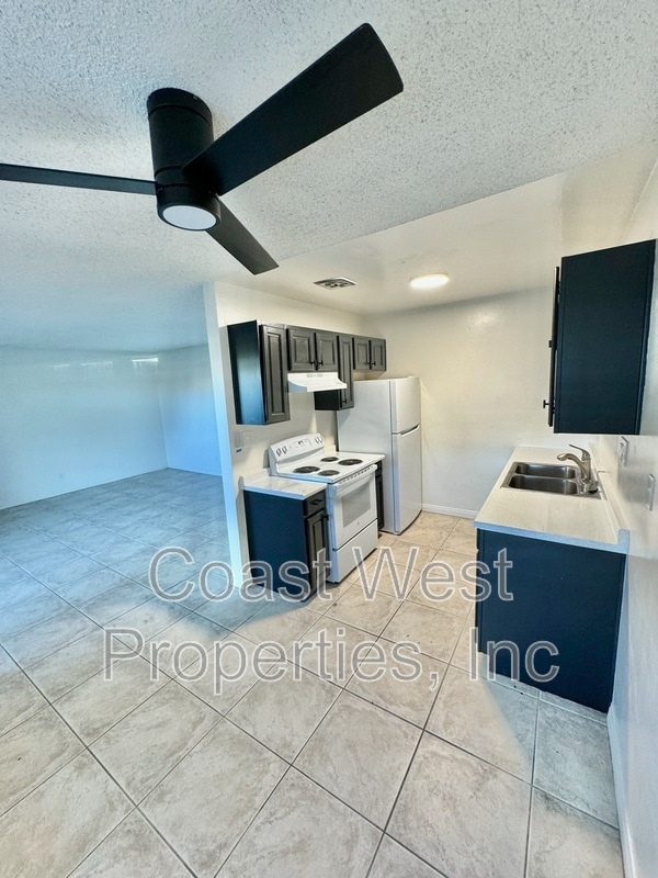 Foto del edificio - 1810 Broadway St