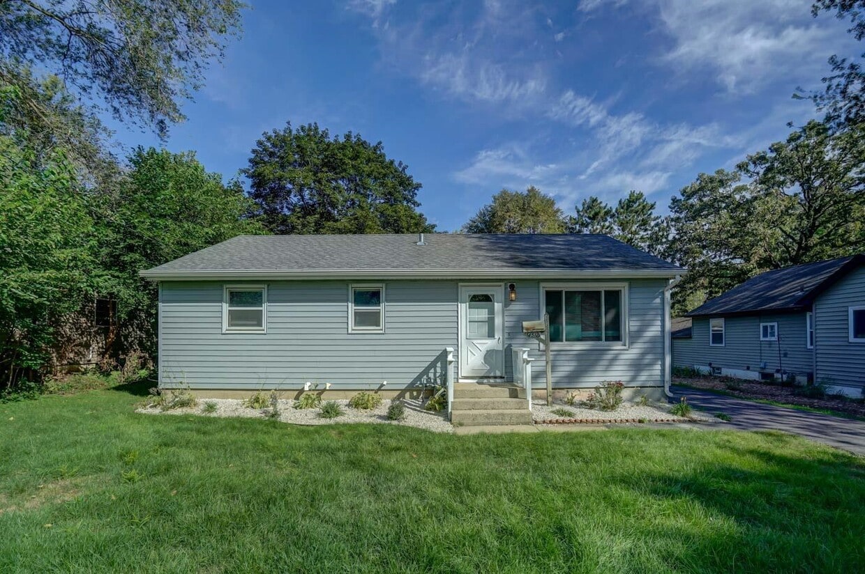 Primary Photo - 4512 Rahel St