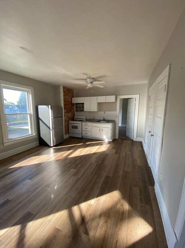 Foto del edificio - 703 E 14th St