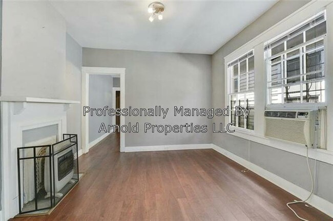 Foto del edificio - 3820 Royal St