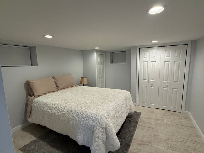 Building Photo - 1117 Fanny St