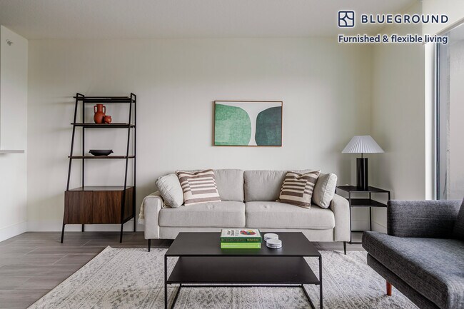 Foto del edificio - 1000 NW 7th St