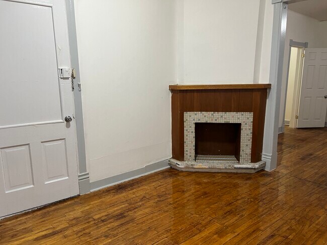 Building Photo - 973 Sherburne Ave