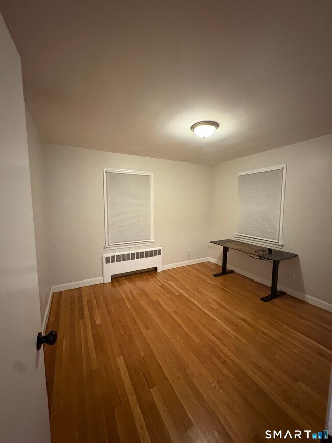 Foto del edificio - 7 Rourke Ave