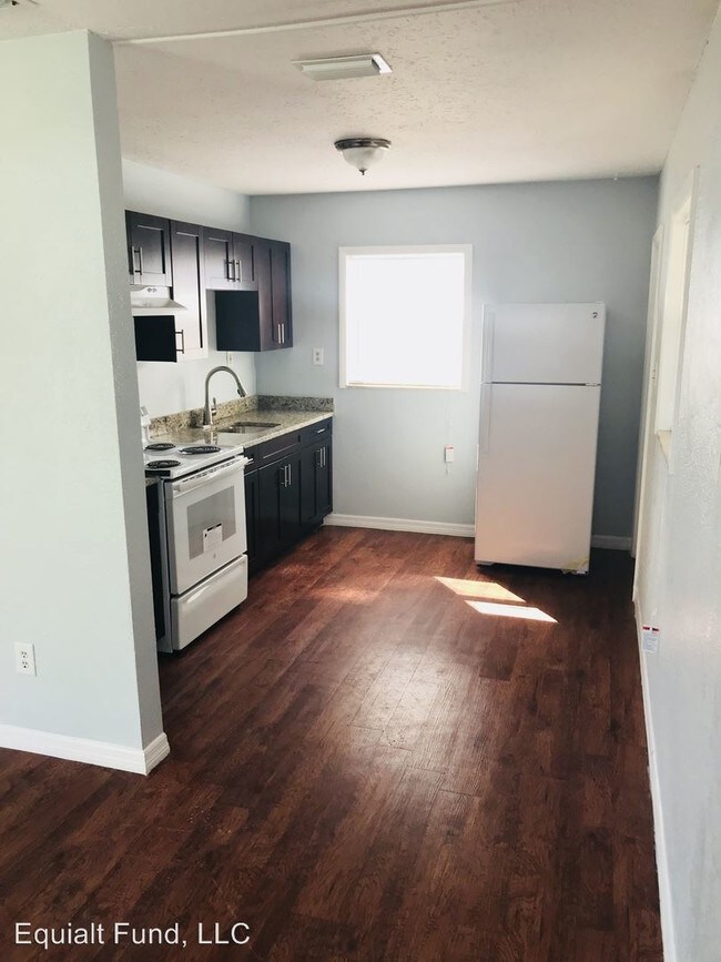 Building Photo - 2 br, 1 bath House - 3125 Strawberry Lane