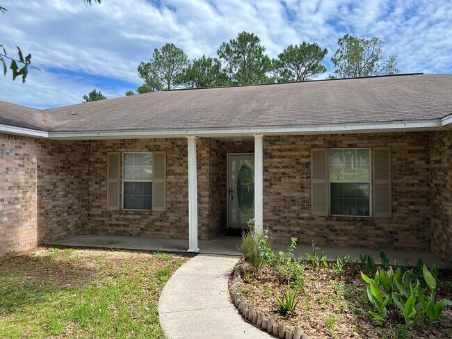Building Photo - 326 Tislow Dr