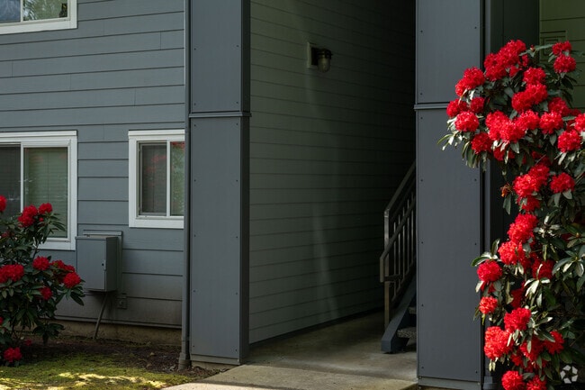 Building Photo - Kirkland Springs