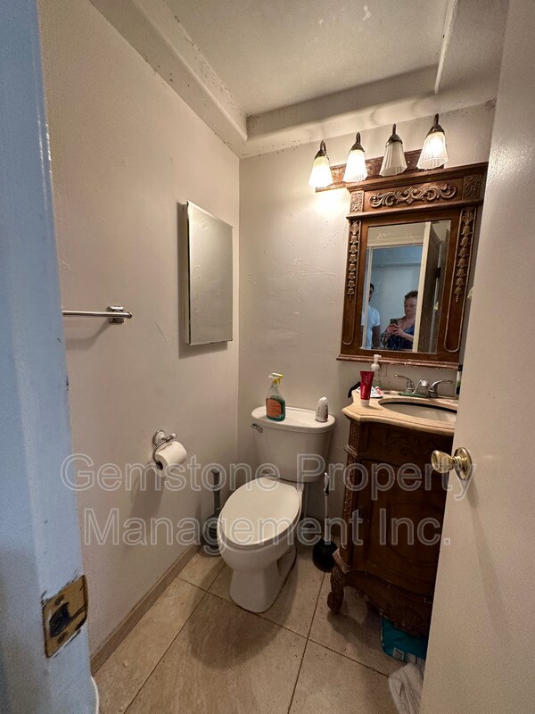 Foto del edificio - 4839 Campanile Dr