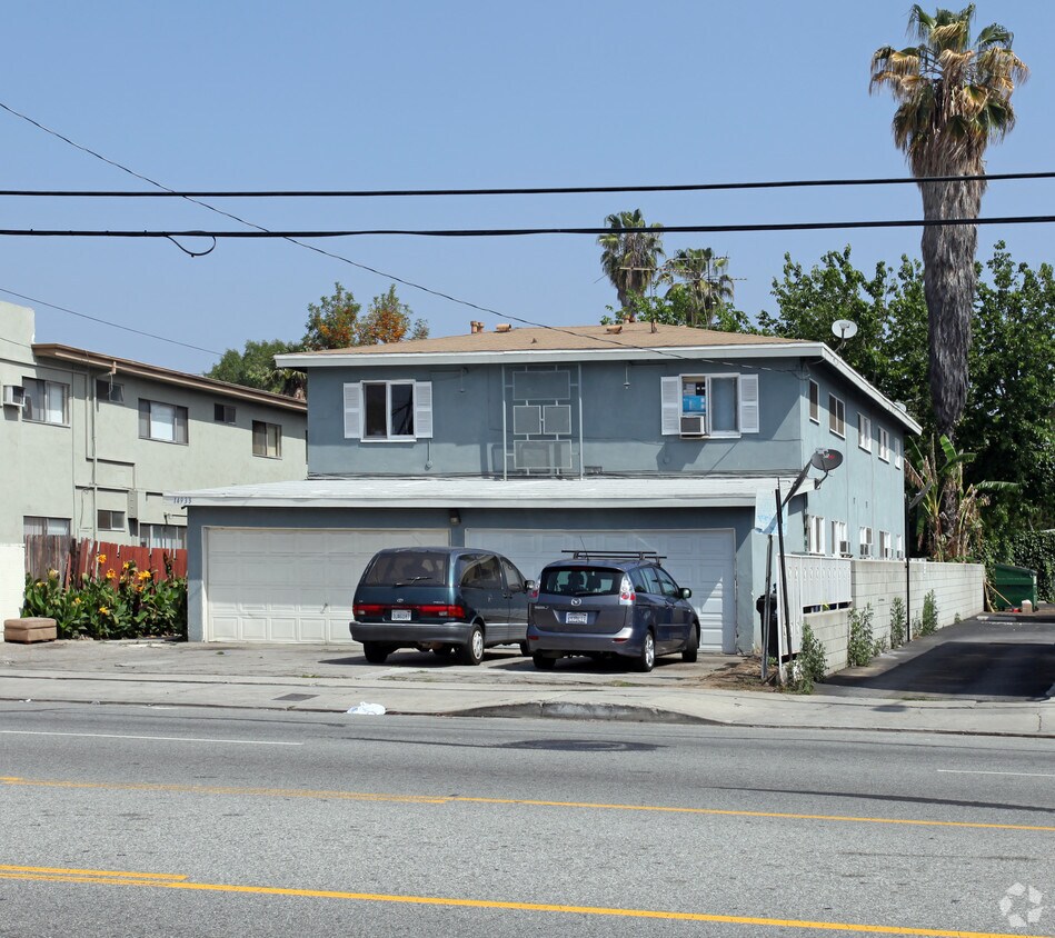 14933 Burbank Blvd, Van Nuys, CA 91411 Apartments in Van Nuys, CA