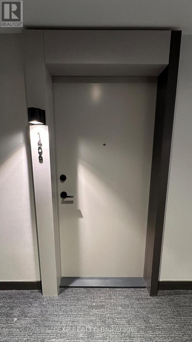 Building Photo - 8020 Derry Rd W