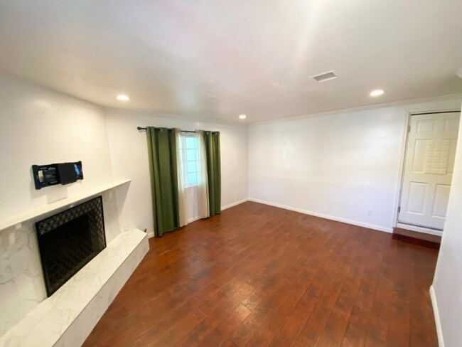 Foto del edificio - 14148 Community St