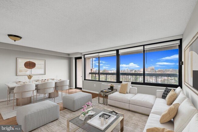 Foto del edificio - 3701 S George Mason Dr