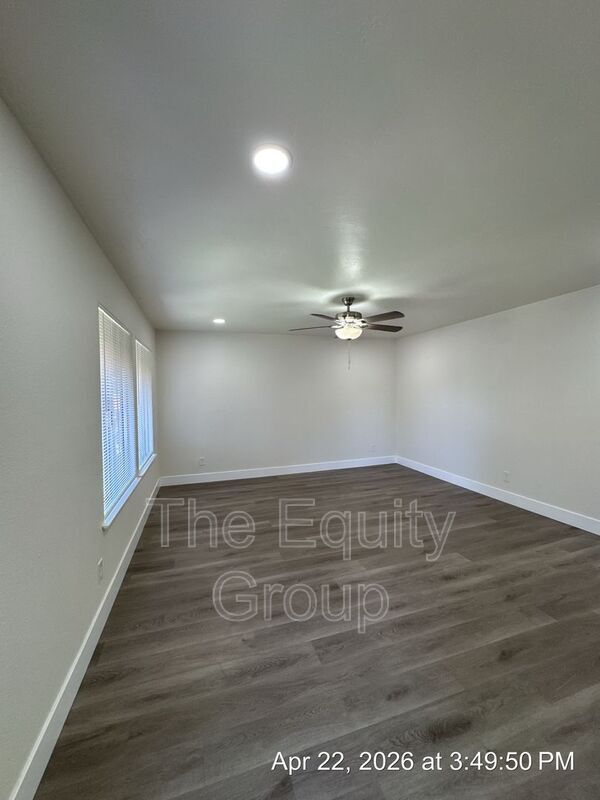 Foto del edificio - 3537 W Campus Ave.