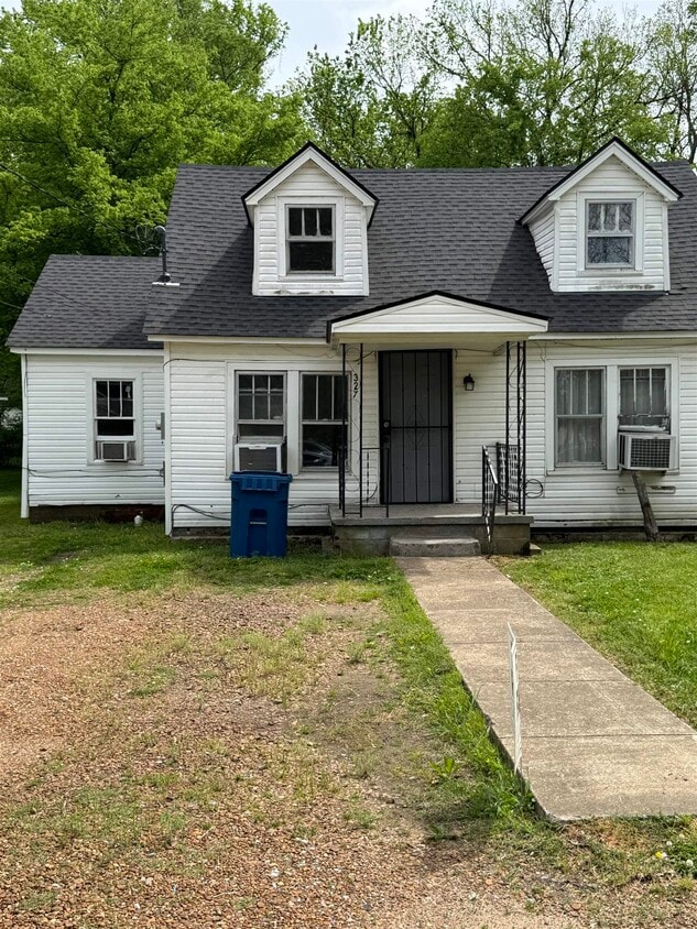 Primary Photo - 327 Baxter Ave