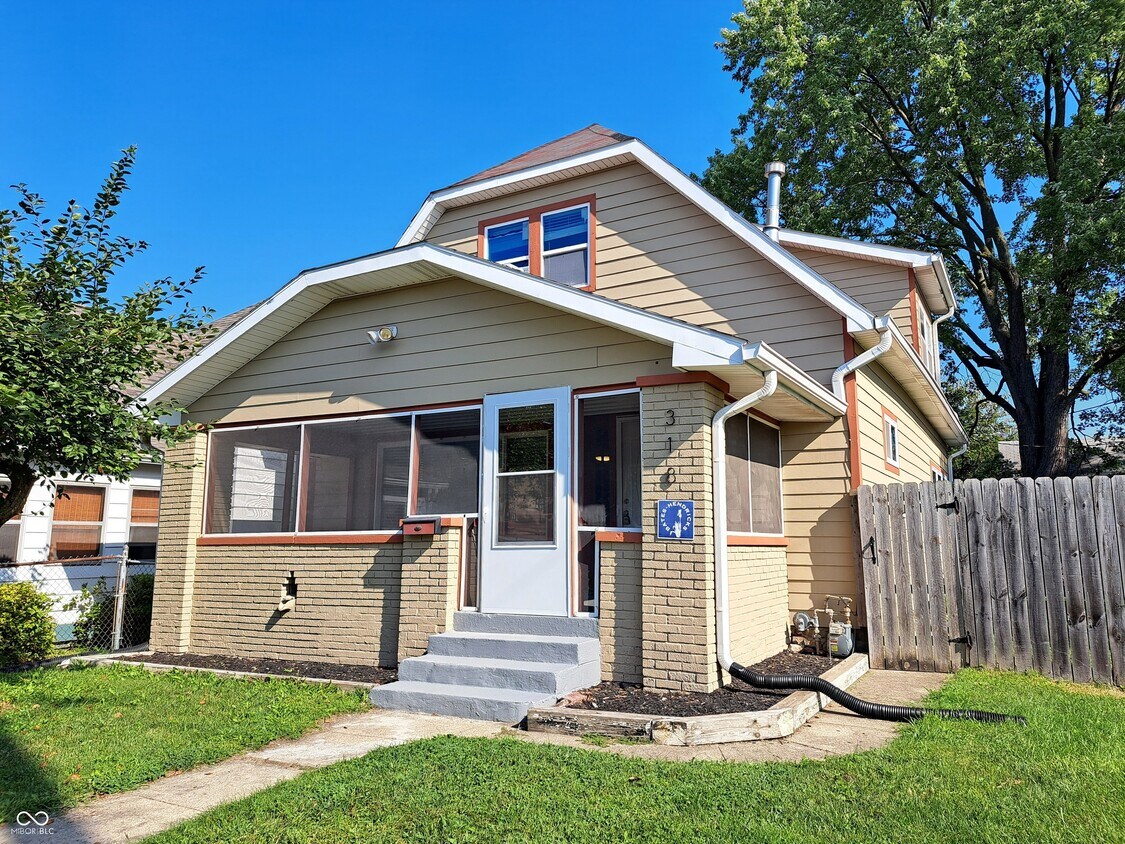 Primary Photo - 318 Lincoln St