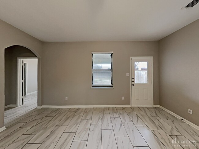 Building Photo - 1342 Barrel Dr