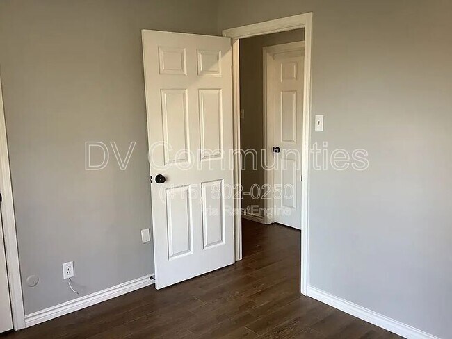 Foto del edificio - 20607 Nannette Ln